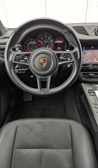 Porsche Macan cena 210000 przebieg: 15000, rok produkcji 2020 z Choszczno małe 211